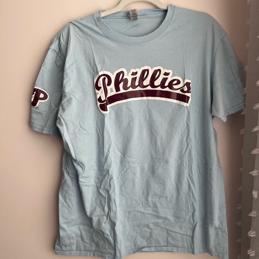 baby blue phillies t-shirt